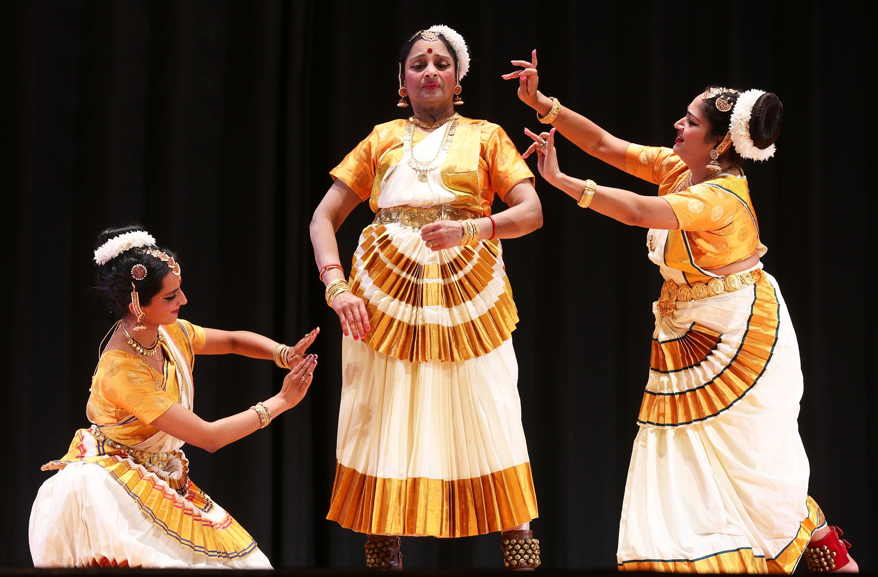 Dancers perform the Indian classical dance form of Mohiniyattam. Photo: Getty Images