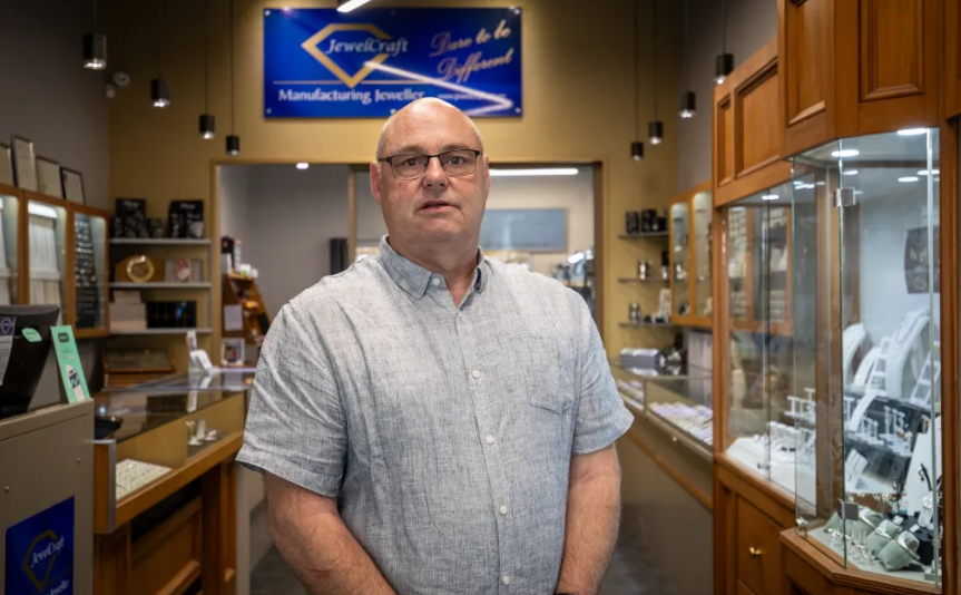 Glen Patterson leads the Timaru CBD Group and owns JewelCraft on the main street. Photo: RNZ