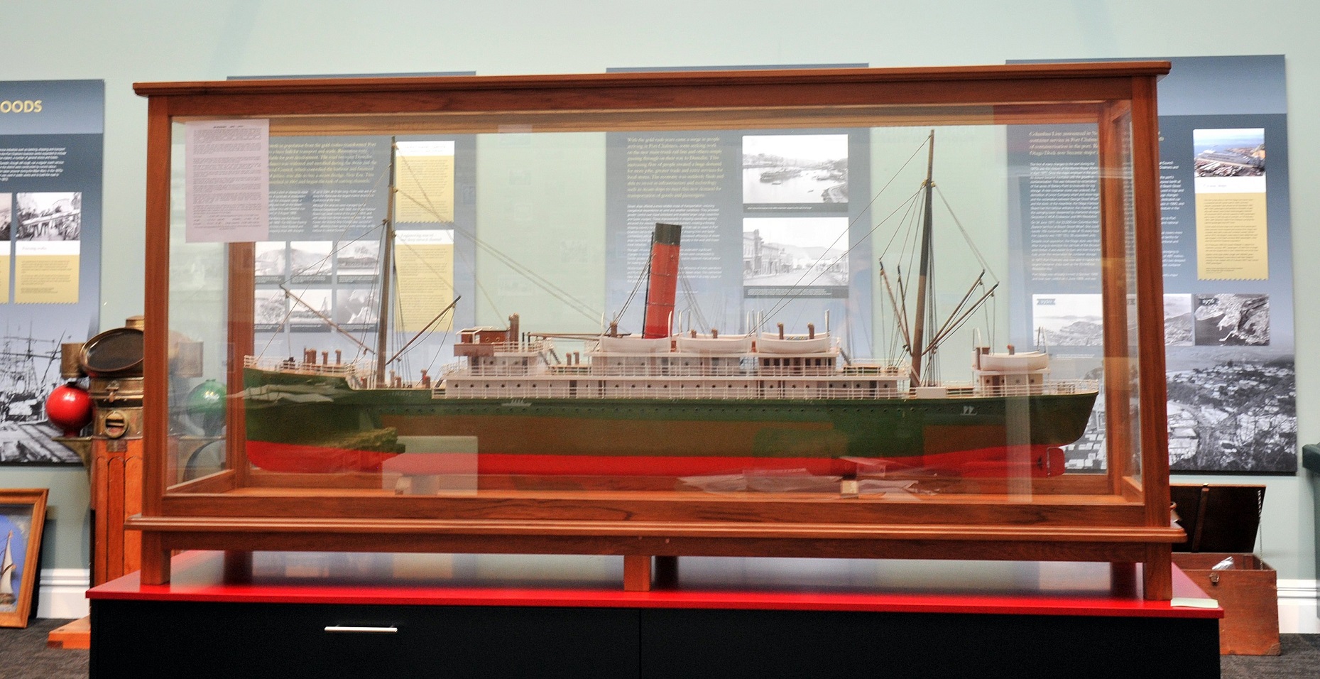 A ship model in the museum’s main gallery. Photo: Linda Robertson