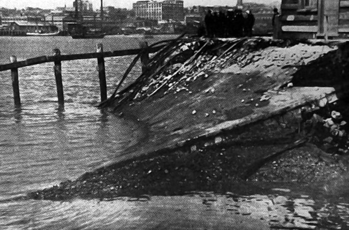 The remains of the port of Auckland’s western wharf. — Otago Witness, 11.11.1924