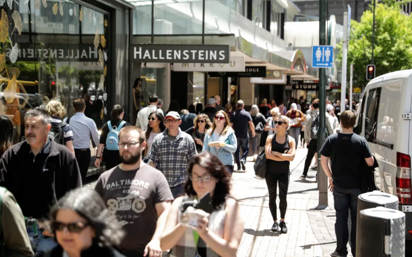 Christmas shopping in Wellington before the pandemic. Photo: RNZ