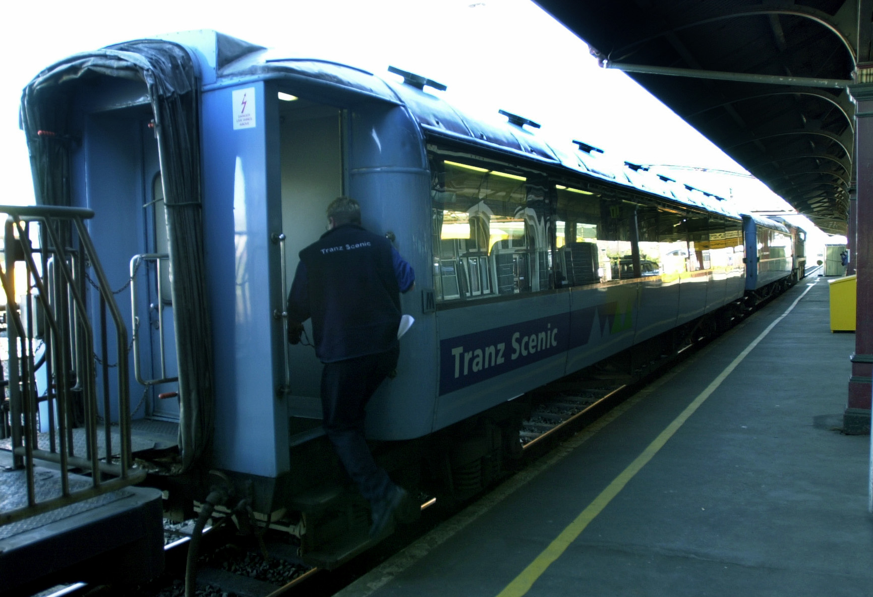 A train attendant boards the Southerner at Dunedin in 2001. File photo: Gerard O'Brien