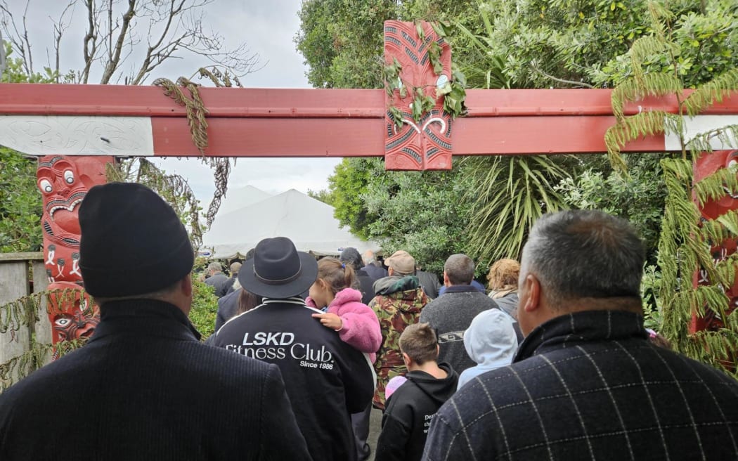 Mourners gather for Dame Tariana Turia's tangi at Whangaehu Marae. Photo: RNZ 