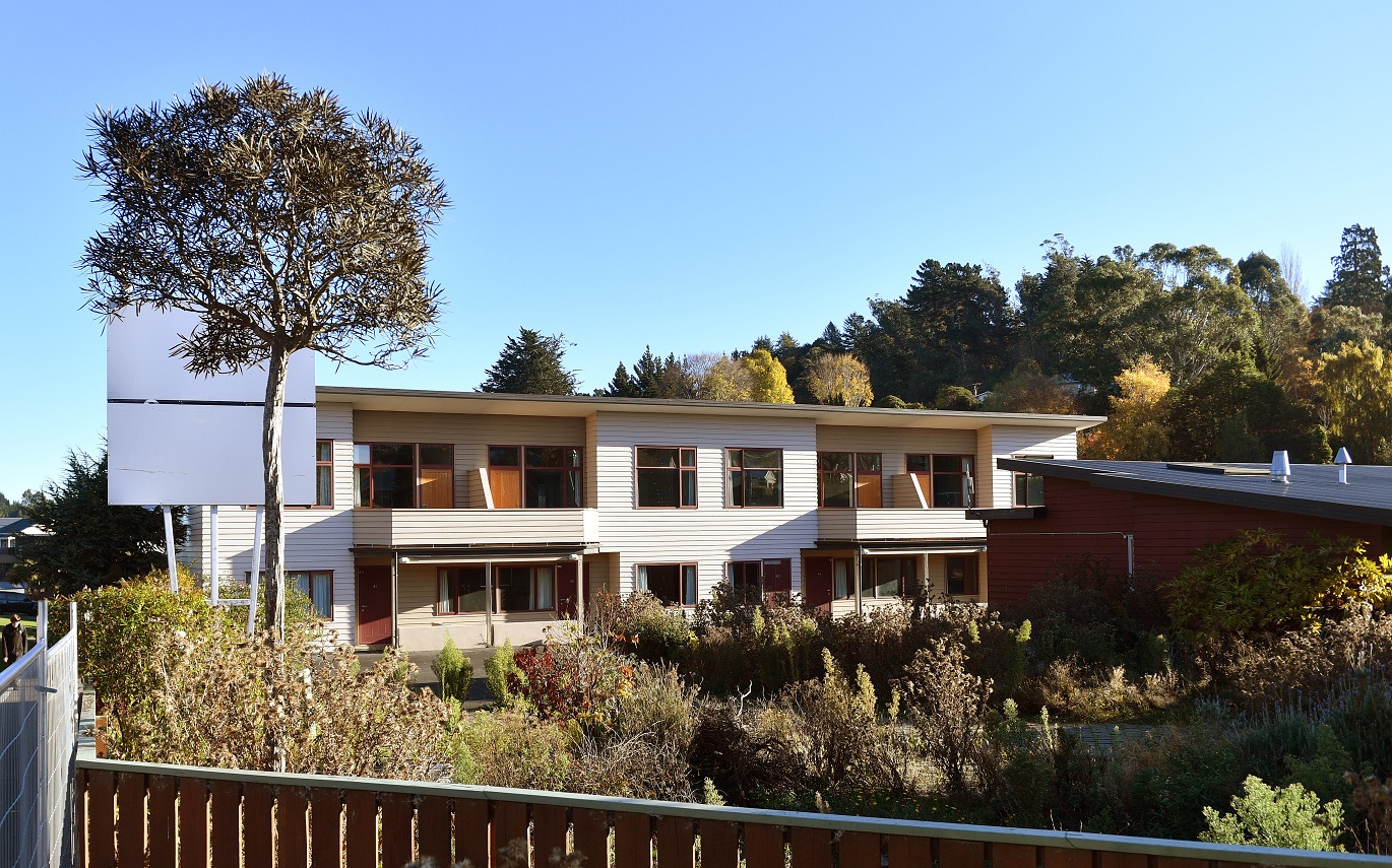 Overgrown gardens around motel units at the Aaron Lodge Holiday Park. Photo: Stephen Jaquiery