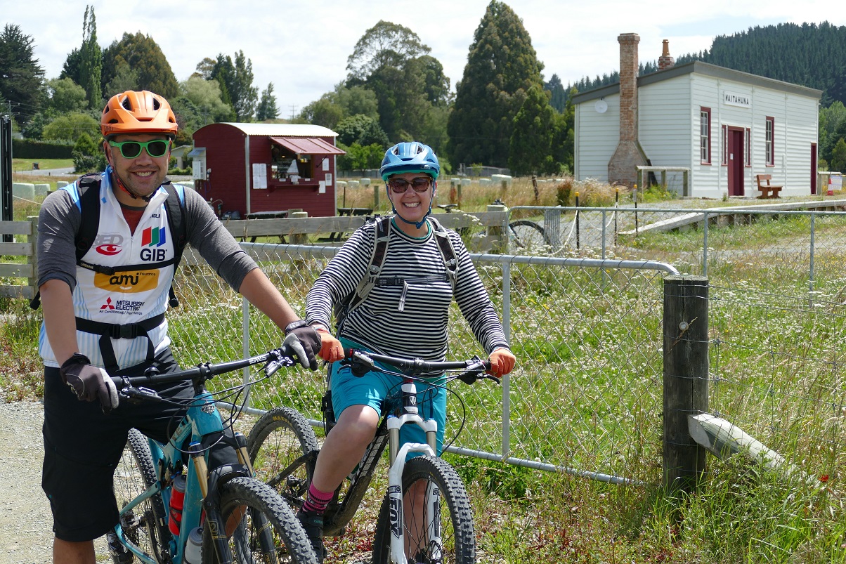 Greg Yee and Nic Brown, of Dunedin, prepare to return to Mt Stuart from the Waitahuna Coffee Cart...