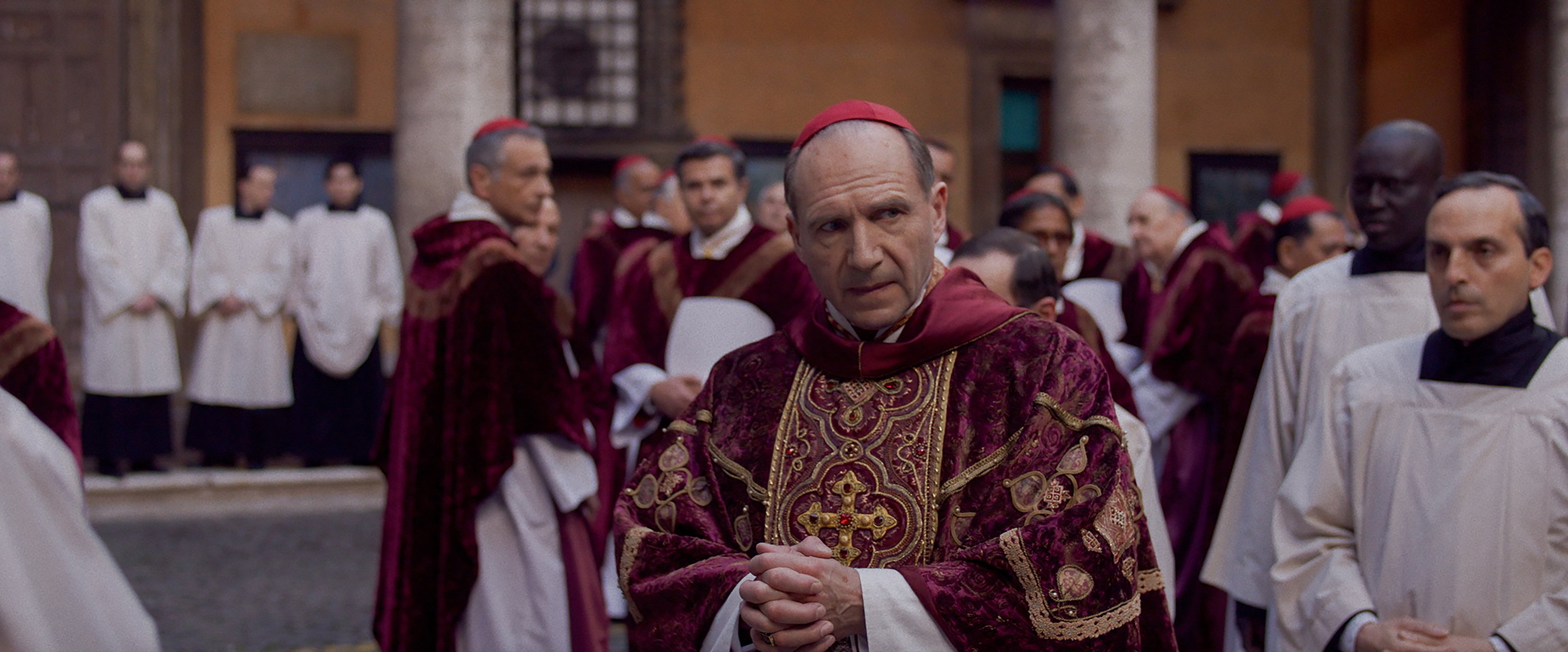 Ralph Fiennes stars in Conclave.