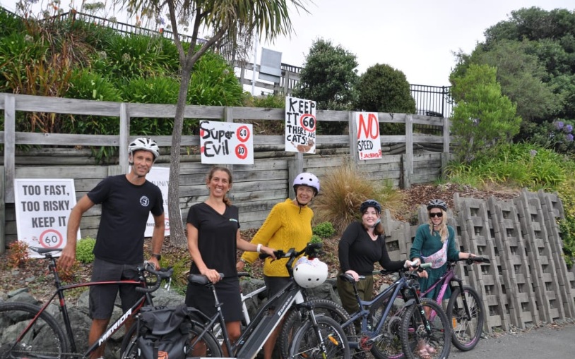 Some of the parents who are advocating for the speed limit outside the school to remain at 60kmh....