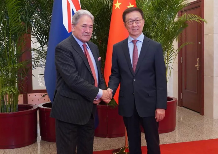 Winston Peters and Chinese Vice President Han Zheng in Beijing. Photo: SUPPLIED