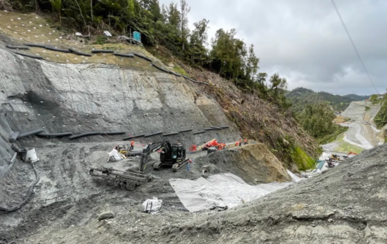 Te Ara o Te Ata – Mt Messenger Bypass earthworks. Photo: Waka Kotahi/NZTA