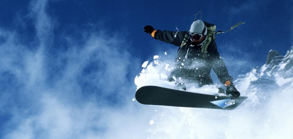 There have been more than 9100 active claims made in New Zealand for snowboarding or skiing...