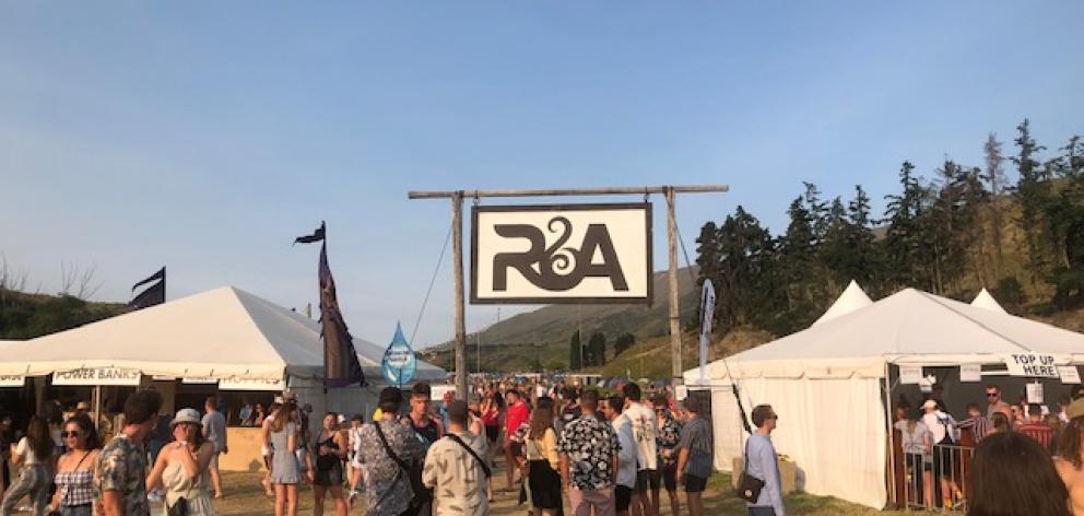 R&A hotting up as the sun goes down on a perfect summer’s day. Photo: Kerrie Waterworth