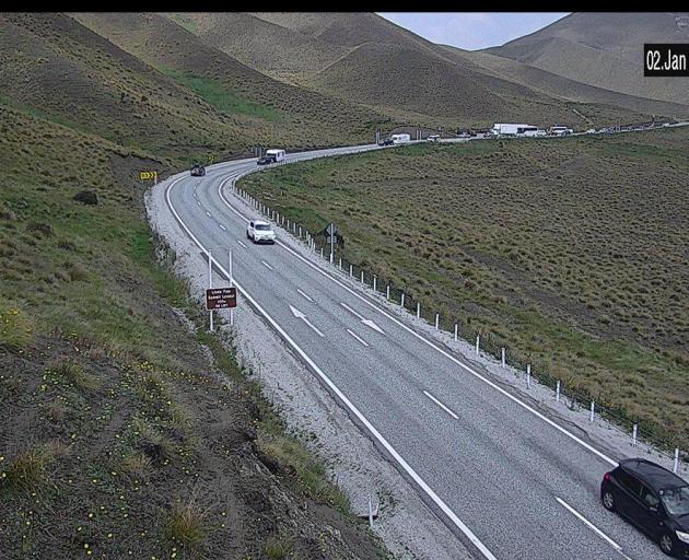 Traffic builds up a bit on the Lindis Pass near the site of the crash. Photo: NZ Transport Agency