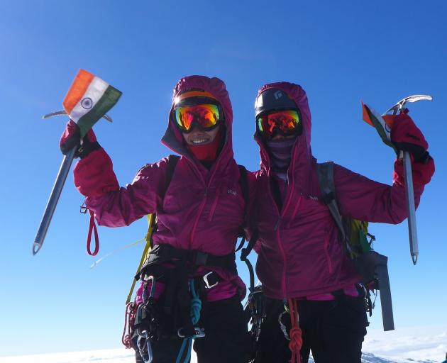 Twin sisters Tashi (left) and Nungshi Malik (25) climbed to the summit of Mt Cook on Friday. They are believed to be the first twins to do so. Photo by Aspiring Guides.