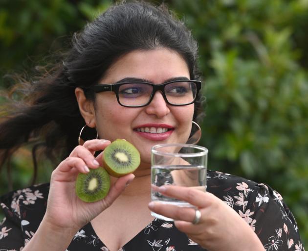 How to Purify Water With Fruit Peels