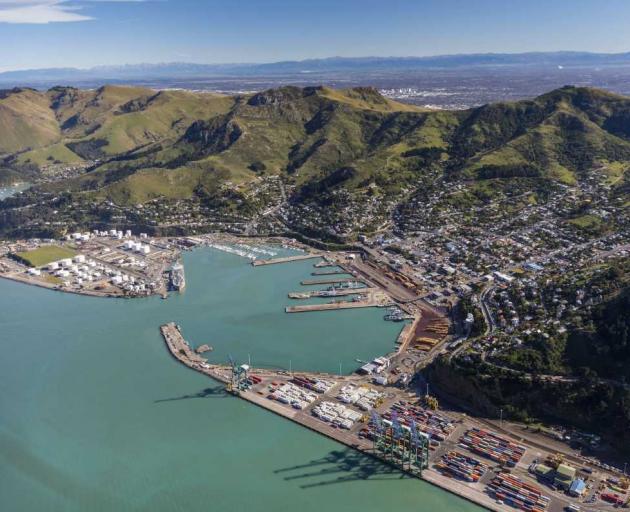 A trial to reduce the amount of sediment getting into Lyttelton Harbour is underway.