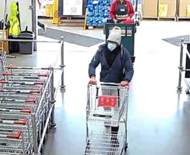 Missing father Tom Phillips disguised himself while shopping at Bunnings. Photo: NZ Police