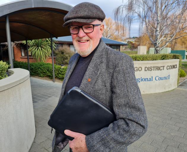Malcolm Macpherson heads to a council meeting in 2021. PHOTO: MARJORIE COOK