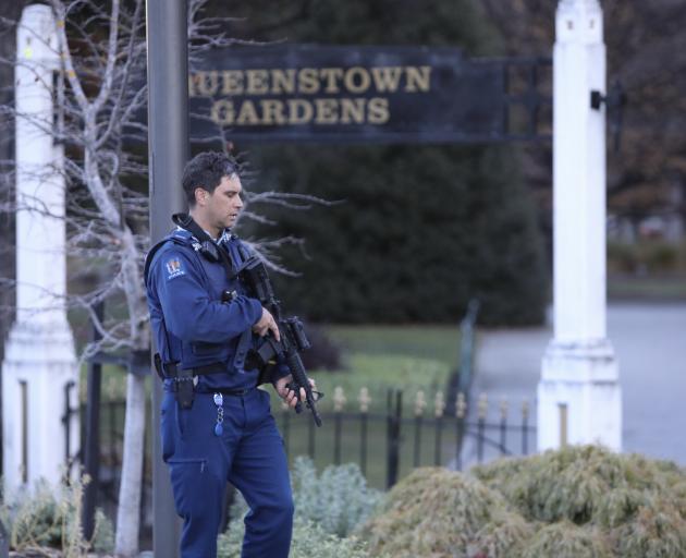 Armed police could be seen outside the garden entrance. Photo: Rhyva van Onselen 