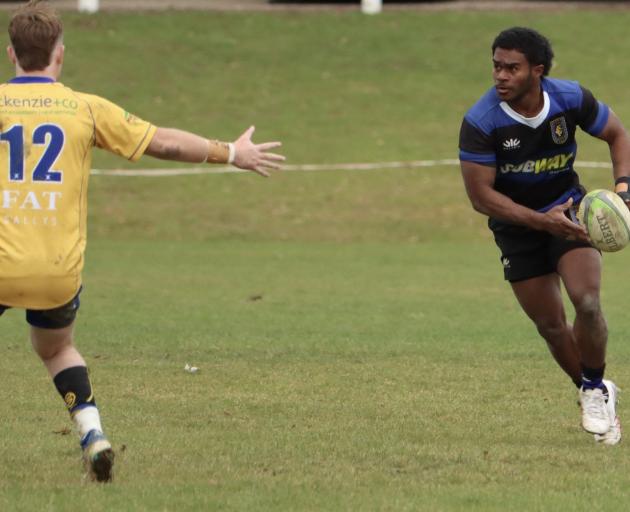 Excelsior's Matia Qiolevu on the ball  PHOTO: YAMMIE MCKENZIE PHOTOGRAPHY