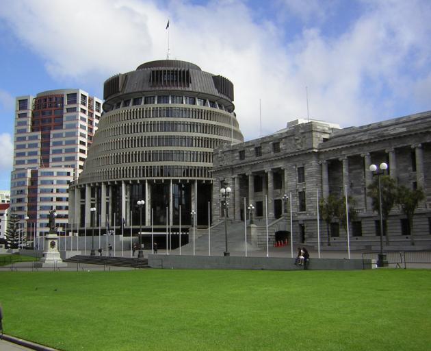 Bowen_House_Beehive_Parliament.JPG