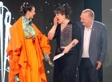 Tegan Rose Vickery (centre), of the Otago Polytechnic School of Fashion in Dunedin, received the...