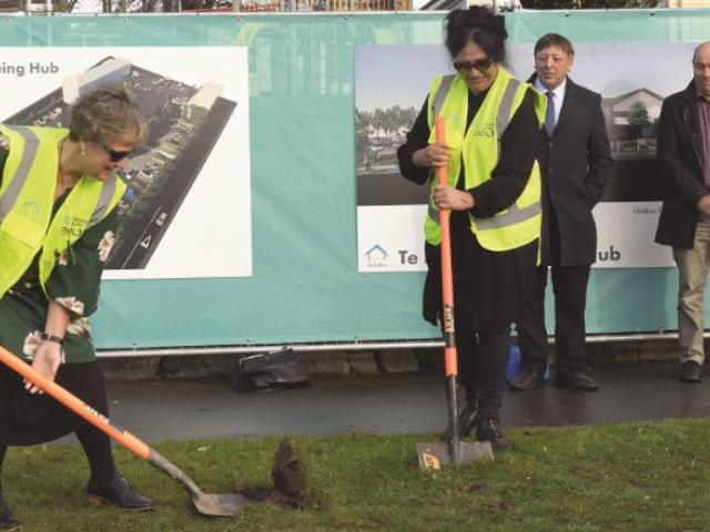 Ministry of Social Development Chief Executive Debbie Power (left) and Otakou Health
...