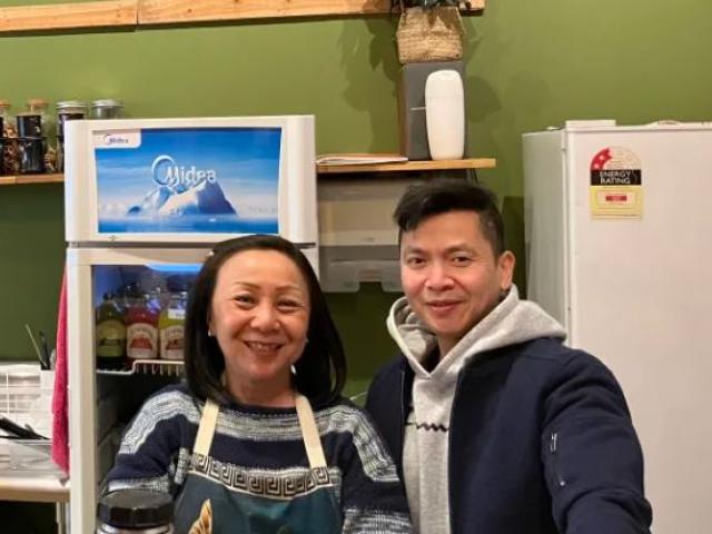 Tina and Tom at Tem Vietnamese. Photo: RNZ / Leonard Powell