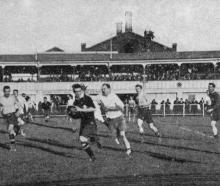 Morgan heads for the line to score for Pirates. — Otago Witness, 15.7.1924