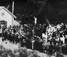 Queenstown people celebrate the commissioning of the One Mile Creek powerhouse. — Otago Witness,...