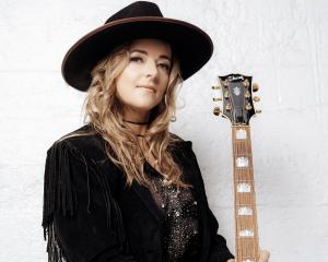 Singer and song-writer Kayla Mahon released her debut solo-album Right On The Money last month....