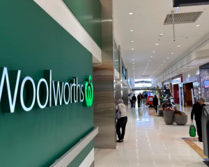 Store staff are being threatened and hurt in broad daylight, says Woolworths. Photo: Ziming Li