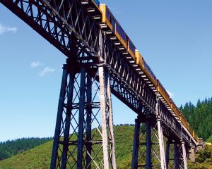 Replacement of Wingatui Viaduct bridge beams was essentially delayed by the Covid-19 pandemic and...