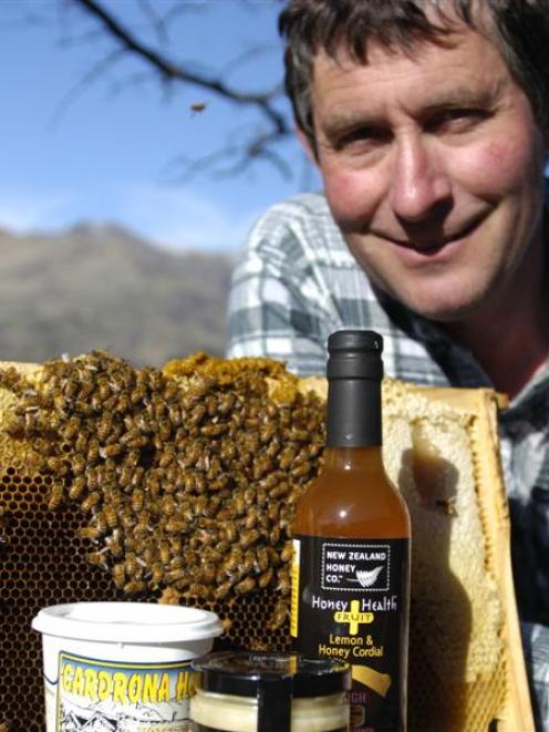 New Zealand <b>Honey Company</b> director Peter Ward, of Lake Hawea, is signing up ... - new_zealand_honey_company_director_peter_ward_of_l_4422113884