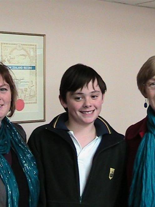 Three generations - Tor (Victoria) Kiore, Jack Kiore, Sandra Walsh.