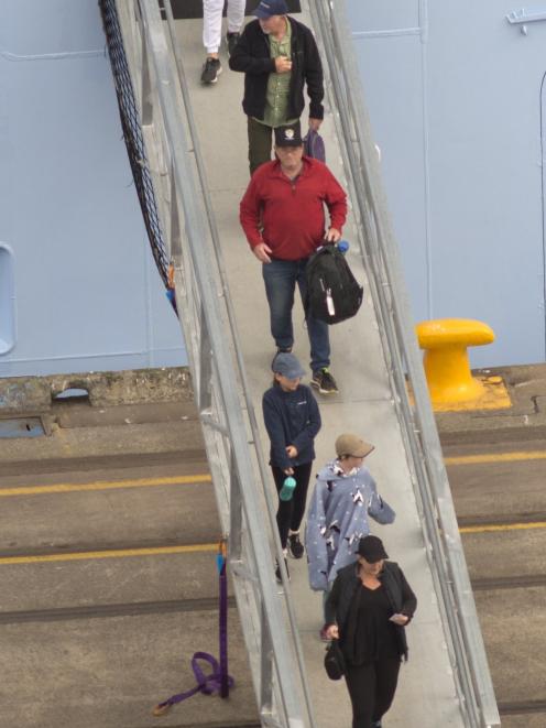 Cruise passengers arrive in Dunedin.  PHOTO: GERARD O’BRIEN