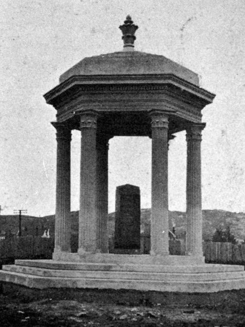 The newly-completed Bruce district war memorial, in Milton. — Otago Witness, 9.10.1923