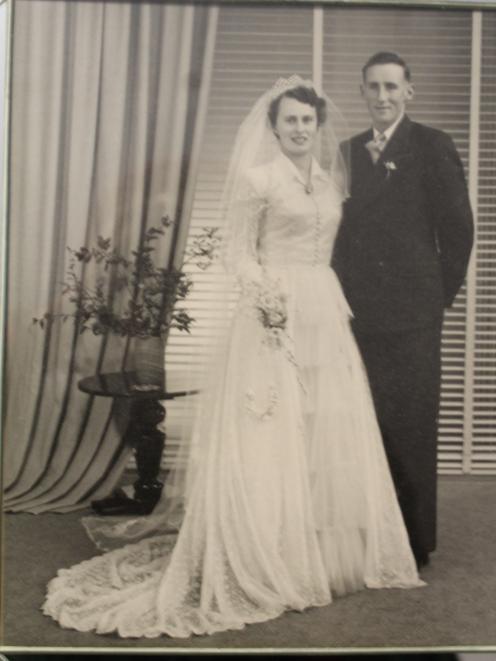 Maureen and Ron Hamilton pose for their wedding photo  on July 13, 1954. PHOTO: SUPPLIED