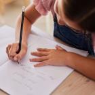 Handwriting "activates and strengthens the brain's orthographic mapping pathway", the report says...
