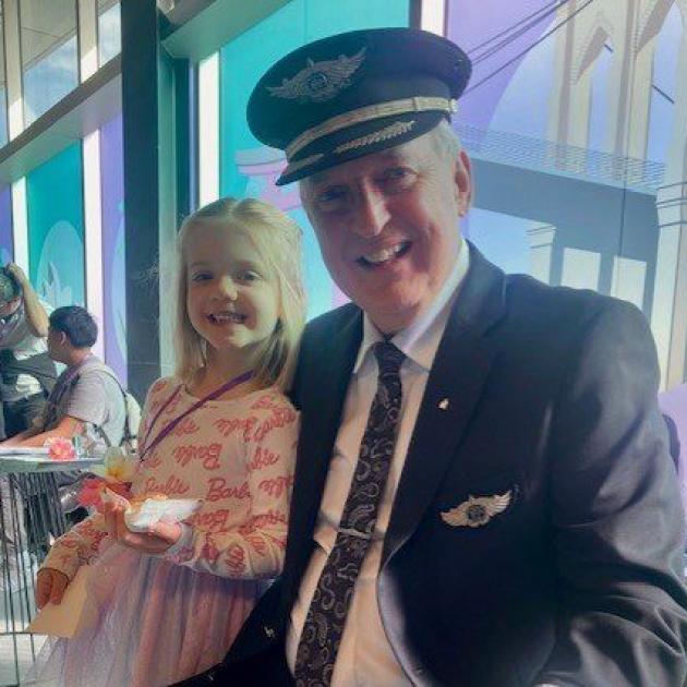 Greata Barltrop meets Air New Zealand chief pilot captain David Morgan. Photo: Supplied