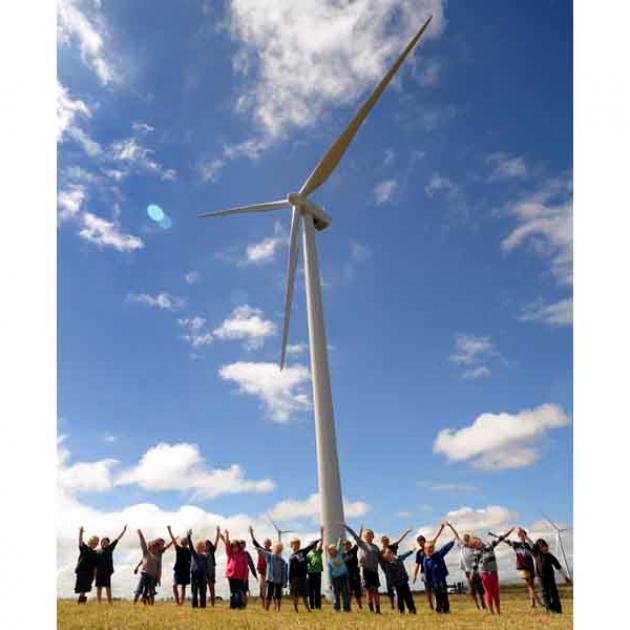 Lee Stream School pupils at Trustpower's Mahinerangi windfarm. Photo by Peter McIntosh.