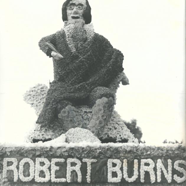 Robert Burns float, 1955. ODT Collection. PHOTO: HOCKEN COLLECTIONS