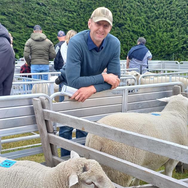 Oamaru vet Dave Robertson has won the best practitioner presentation award at the New Zealand...