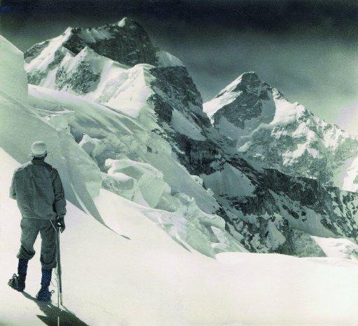 Everest's shadow | Otago Daily Times Online News