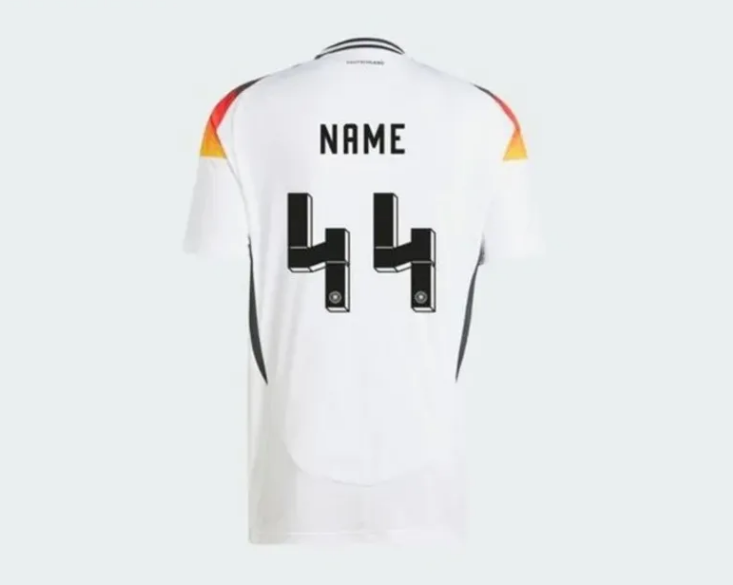 4 on Germany jersey to be changed