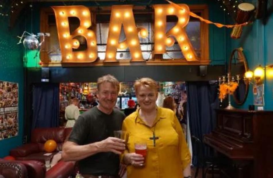 Organisers Neill Gordon and Jill McDonald. Photo: Lauren Crimp / RNZ