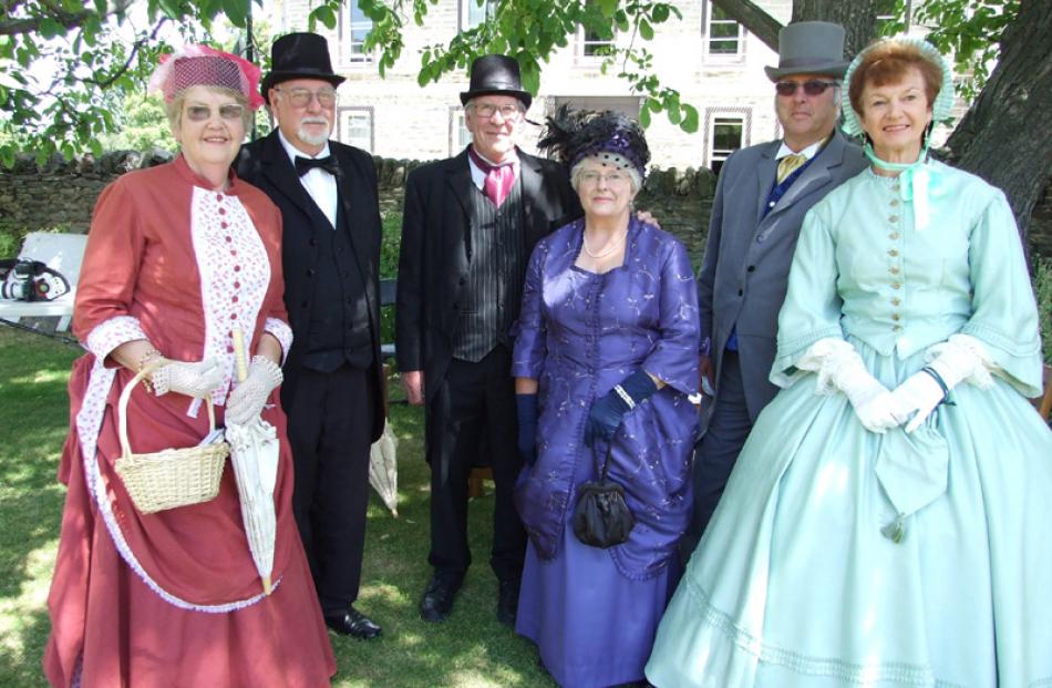 People: Olivers Garden Party | Otago Daily Times Online News