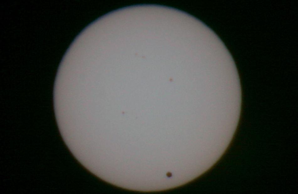 Transit of Venus, as seen from Balclutha at 11.09am. Reader photo submitted by richard_s.