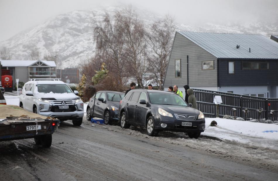 Snow made for difficult driving conditions around Frankton this morning. Photo: Rhyva van Onselen