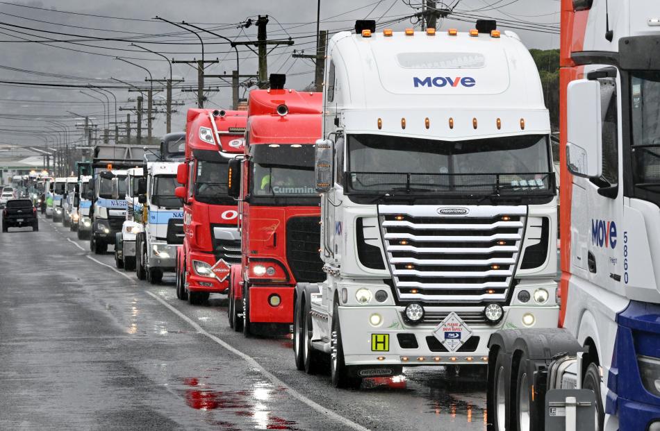 The convoy travels along Queens Dr.