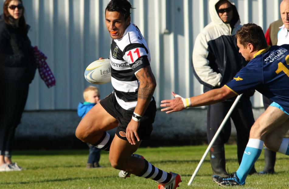 Southern wing Josh Gordon scores for Southern in his sides 40 - 17 win over Dunedin at Bathgate...